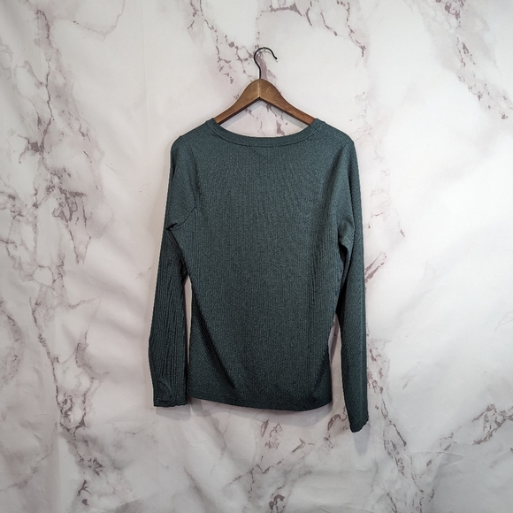 Athleta Size XL Uptempo Ribbed Henley Top Green Heather Long Sleeve Shirt V Neck - Picture 7 of 10
